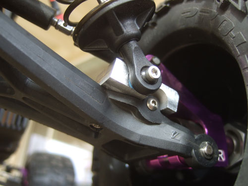 Savage 5T - Here is everything installed, with the LST harded aluminum threaded shock body with R/C Raven dual rate springs (8.9 ppi at the top and 15 ppi at the bottom)