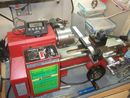 Harbor Freight 7" x 10" Lathe 93212  - DRO - Digital Read Out